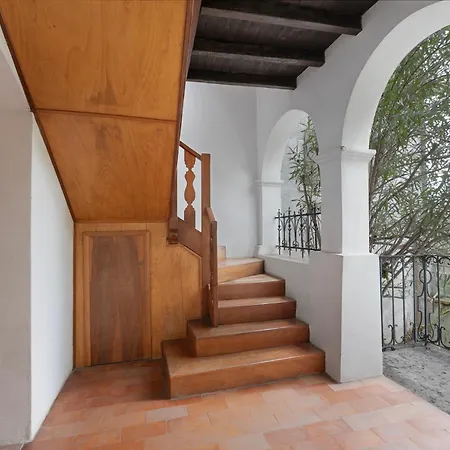 Apartment Teseo House - View - Happy