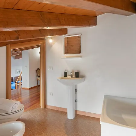 Teseo House - View - Happy Apartment Gardone Riviera